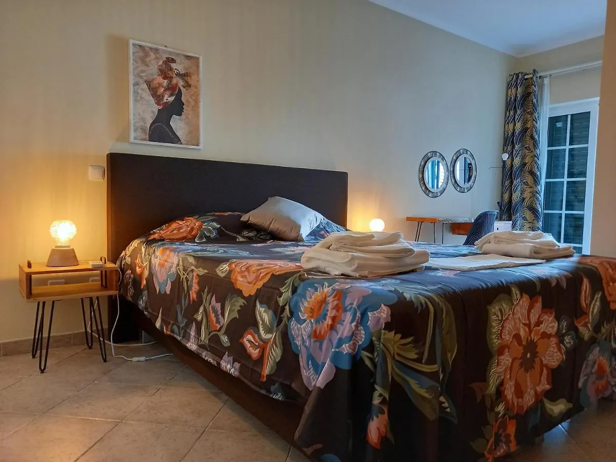 Bethel Guests: Bel & Vaste T2 Tout Pres De Tavira Conceicao  Portugal